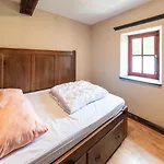 Semesterbostad In Melreux-hotton With Sauna