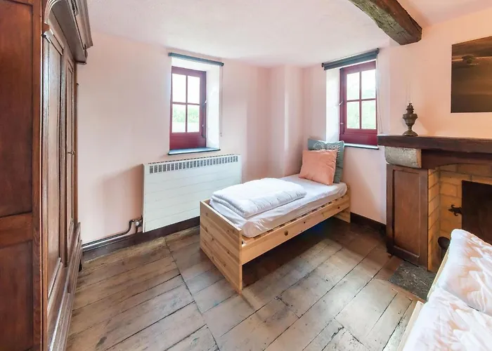 In Melreux-hotton With Sauna Hébergement de vacances *