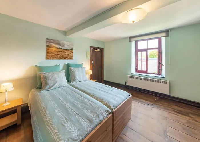 In Melreux-hotton With Sauna Hébergement de vacances *